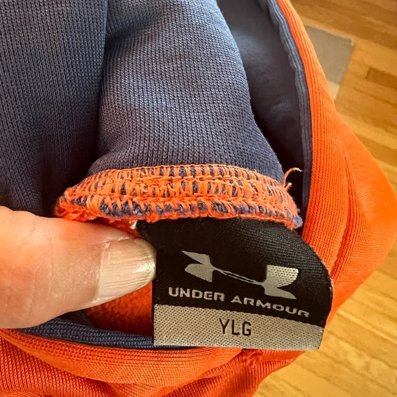 Boys sweatshirt lot size Lg - Picture 7 of 7